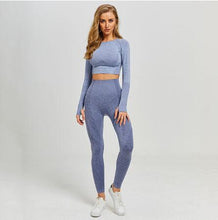 Cargar imagen en el visor de la galería, Women Seamless yoga set Fitness Sports Suits GYM Cloth Yoga Long Sleeve Shirts High Waist Running Leggings Workout Pants Shirts
