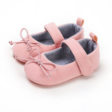 Cargar imagen en el visor de la galería, New Flower Embroidery Baby Girl Shoes Cotton Non-slip Soled Toddler Shoes Spring Summer Baby Shoes Princess Girls First Walkers
