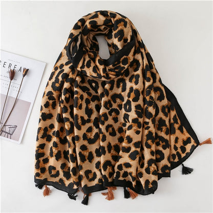 Fashion Design Sexy Leopard Dot Tassel Viscose Shawl Scarf High Quality Neckerchief Autumn Winter Foulards Muslim Hijab Sjaal