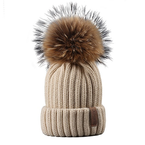Furtalk Real Fur pompom Beanie Hat Women Winter Knitted Hat Warm Real Big Raccoon Pom Pom Hat for Female