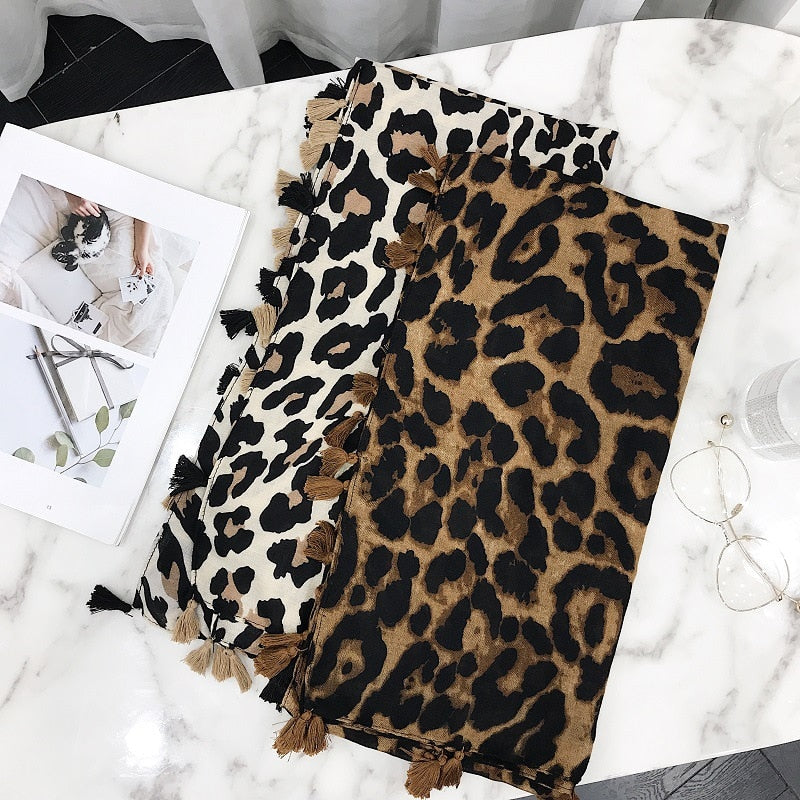 Designer Women's Leopard Dot Tassel Viscose Shawl Scarf High Quality Neckerchief Autumn Winter Foulards Muslim Hijab Sjaal