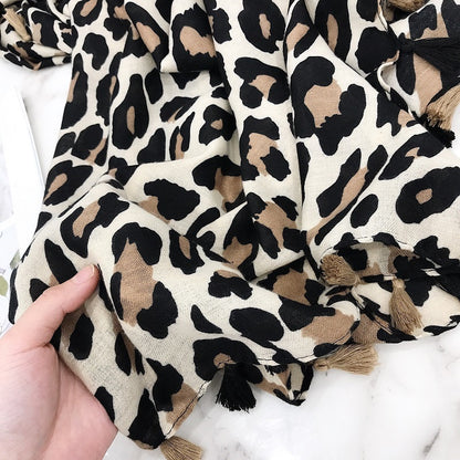 Designer Women's Leopard Dot Tassel Viscose Shawl Scarf High Quality Neckerchief Autumn Winter Foulards Muslim Hijab Sjaal