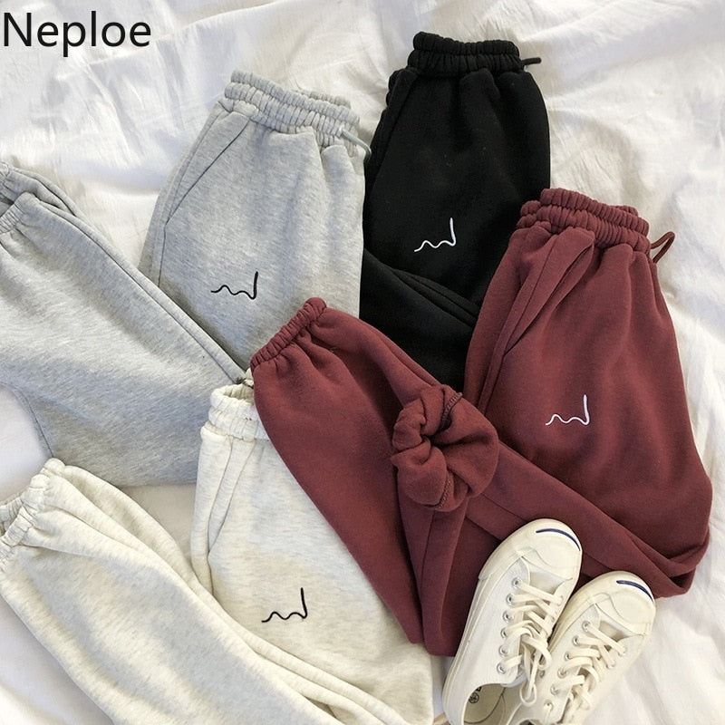 Neploe Pants Women 2021 Spring New Embroidery Elastic High Waist Ladies Trousers Loose Casual Beam Feet Pants Femme 1C285