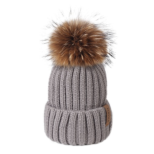 Furtalk Real Fur pompom Beanie Hat Women Winter Knitted Hat Warm Real Big Raccoon Pom Pom Hat for Female