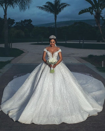 Luxury Off Shoulder Lace Ball Gown Wedding Dresses Princess Backless Muslim Bride Wedding Gowns Bridal Gowns Robe De Marriee