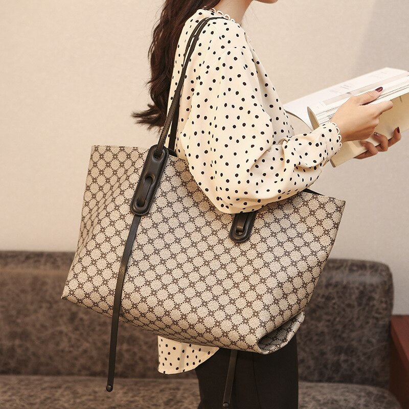 Criss-Cross Handbag 2021 Autumn/Winter new style mother tote bag wild fashion portable big bag trend