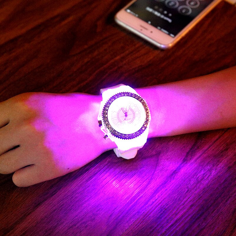 LED Light Flash Unisex Luminous Watches Women Men Boys Girls Silicone Wrist Watch Fashion Rhinestone Clock Kids Children Relogio Saati