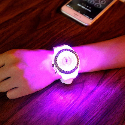 LED Light Flash Unisex Luminous Watches Women Men Boys Girls Silicone Wrist Watch Fashion Rhinestone Clock Kids Children Relogio Saati