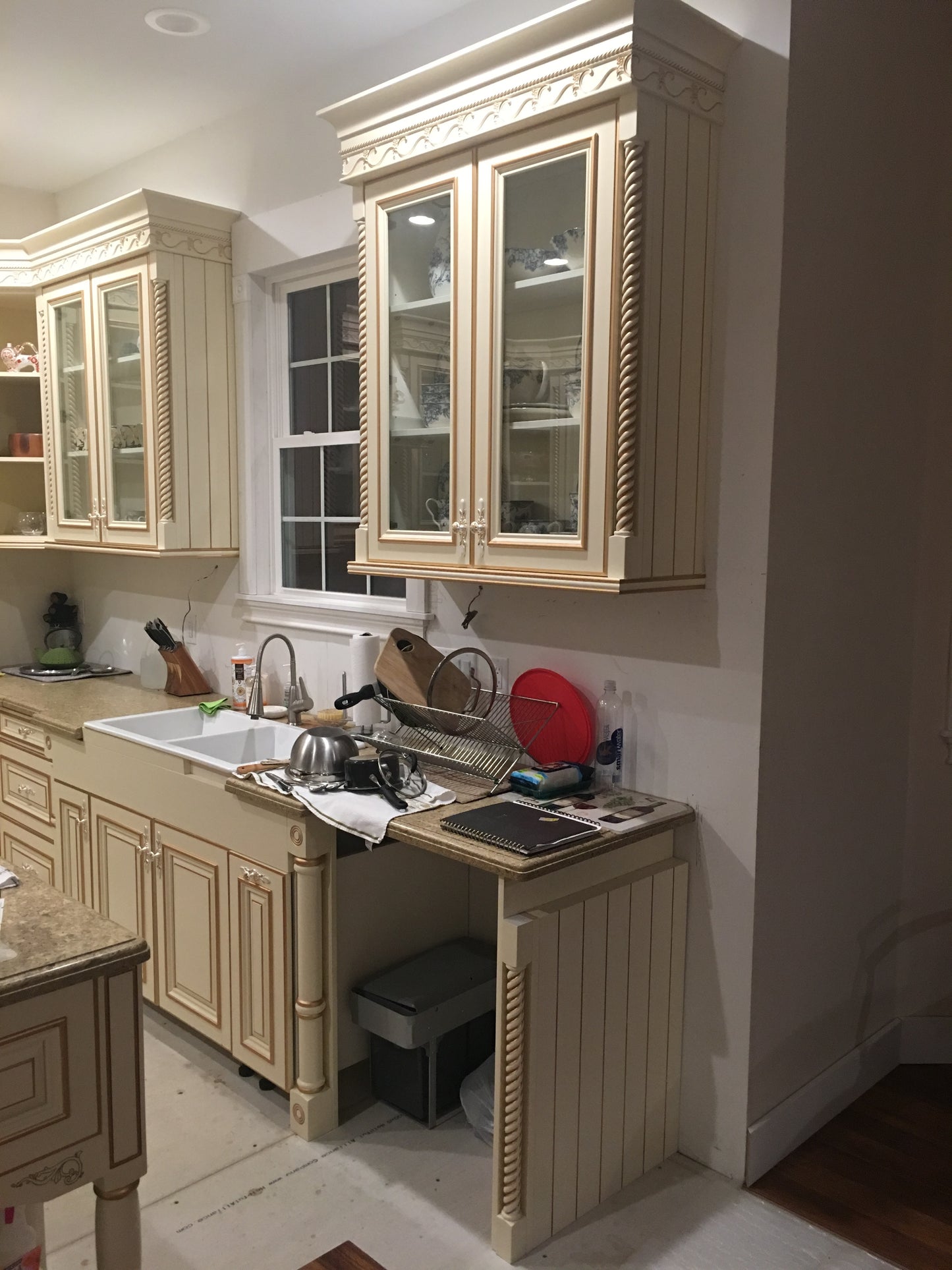 Luxury American Solid Wood Kitchen Cabinet