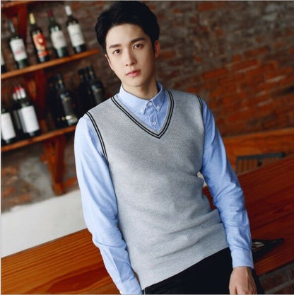 Men's Sweater Vest Warm Cotton Knitted V-Neck Sleeveless Pullover Tops New Comfortable Fashion Simplicity Casual