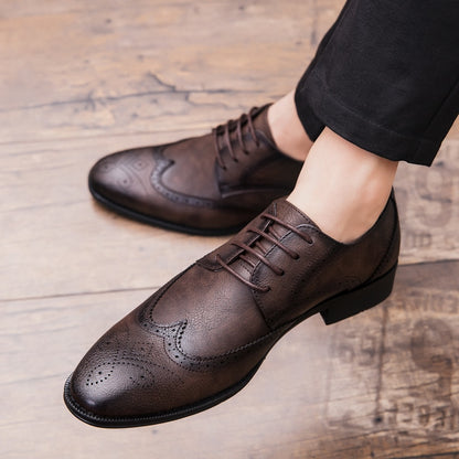 New 2020 Men's Dress Shoes Formal Wedding Genuine Leather Shoes Retro Brogue Business Office Men's Flats Oxford Style