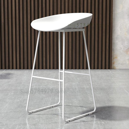 Nordic Iron Creative Simple Luxury Bar Table Chair Stool Leisure Coffee Shop Front Desk High Stool Designer Chair