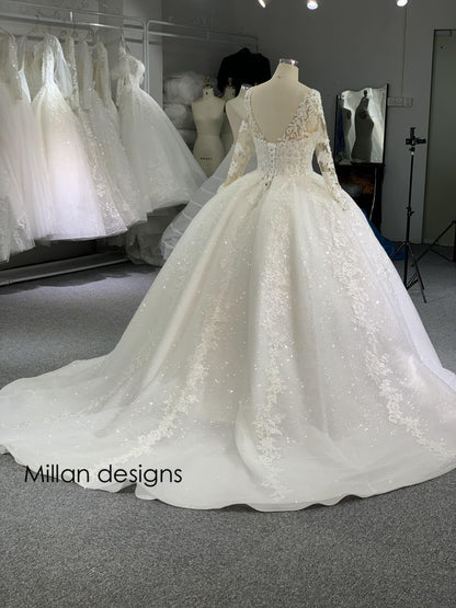 Milan Designs Luxury Long Sleeves Wedding Dresses Delicate Lace Ball Gown Bridal Dress Beaded Bridal Gown Vestido De Novias