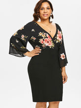 將圖片載入圖庫檢視器 Rosegal Women&#39;s Plus Size Bell Sleeve Low Cut Floral Bodycon Dress Women Plunging Neck 3/4 Sleeve Summer Dresses Party OL Dress Vestidos
