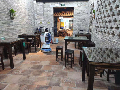 Smart Map built Restaurant waiter delivery Robot