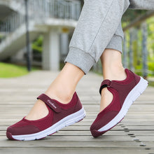 将图片加载到图库查看器，Summer Breathable Women Sneakers Healthy Walking Mary Jane Shoes Sporty Mesh Sport Running Mother Gift Light Flats 35-42 Size
