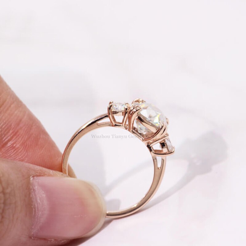 Tianyu Gems 8 X 9 mm Cushion OMC Moissanite Gold Ring 4mm OEC Round DEF Stone 14k/18k/PT950 Wedding Rings Women Customized Jewelry Jewellery