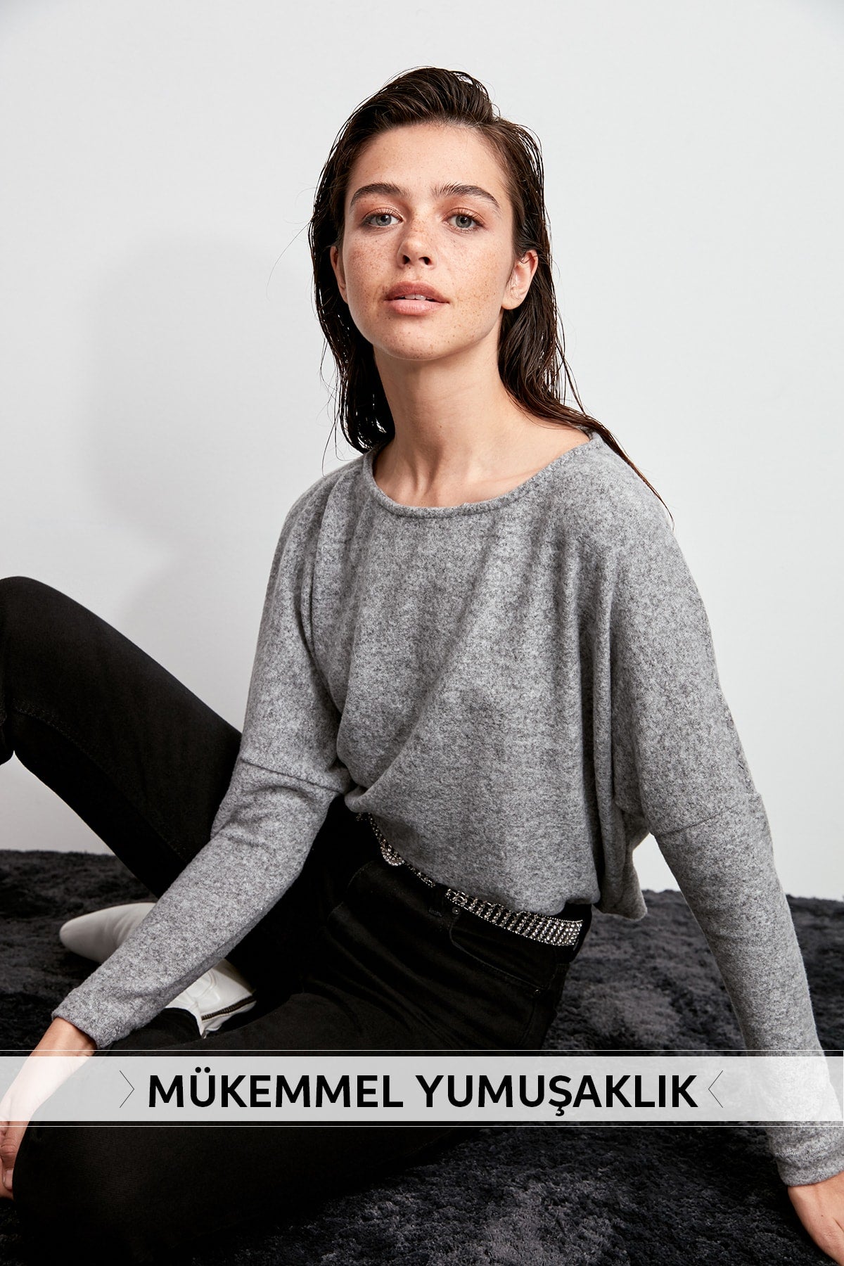 Trendyol Eyelash Basic Knitted Blouse TWOAW20BZ0289