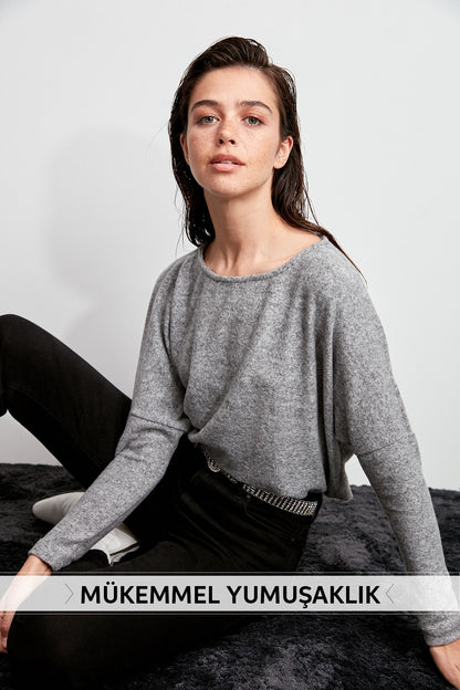 Trendyol Eyelash Basic Knitted Blouse TWOAW20BZ0289