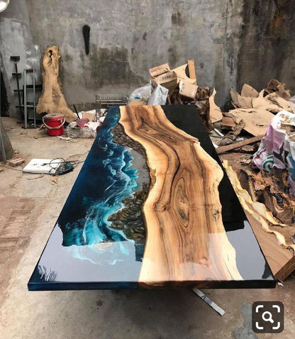 Ocean Table. Wood and Mixed Materials
