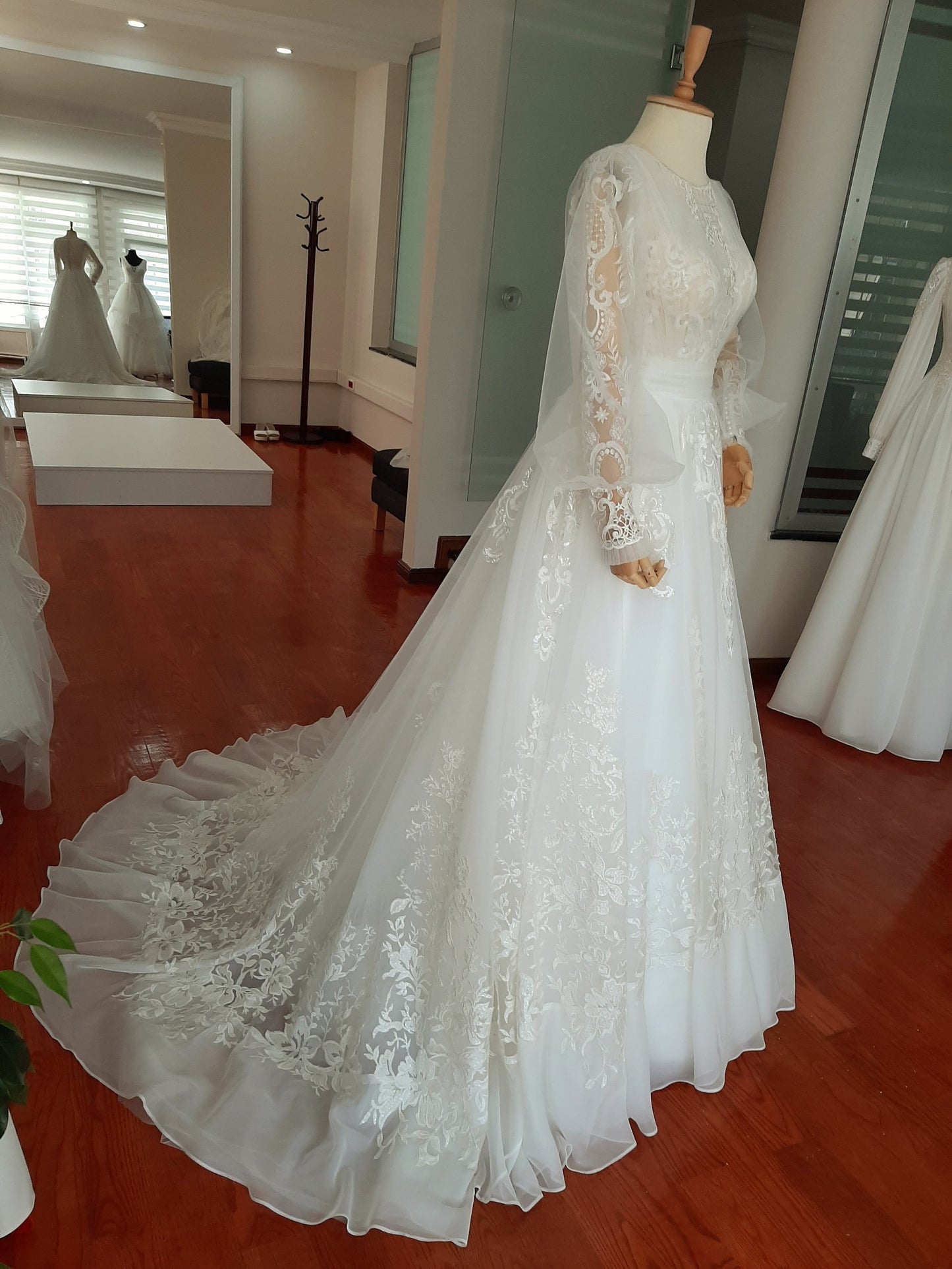 Wedding dress 2020 long puff sleeve high quality vintage lace a line tulle elegant princess handmade made in Turkey