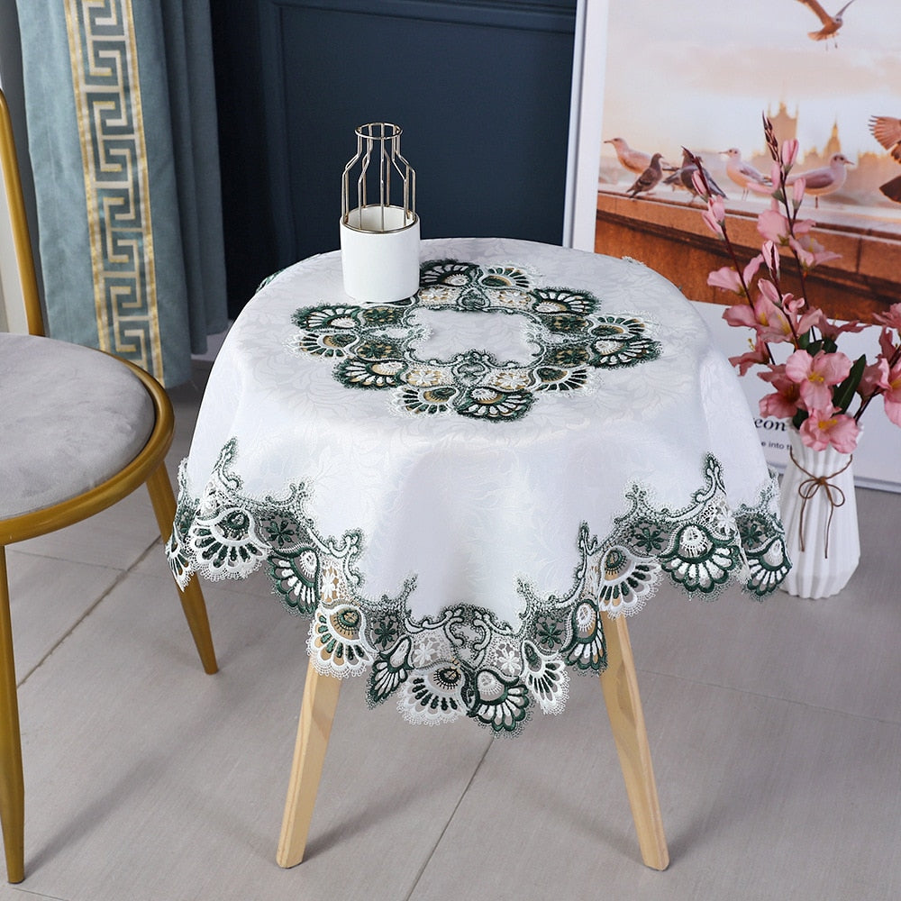White Lace Embroidered Tablecloth Upscale Polyester Fabric Hollow Hem Round Dining Table Cloth/Tea Table Cover for Wedding Party