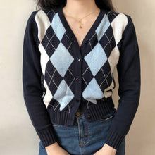 將圖片載入圖庫檢視器 Women V Neck Knit Cardigan In Navy Blue With Light Blue And White Argyle Print On The Front
