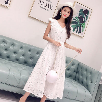 YiLin Kay 2019 Elegant Lace V-Neck Embroidered White Dress