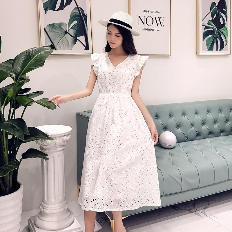 YiLin Kay 2019 Elegant Lace V-Neck Embroidered White Dress