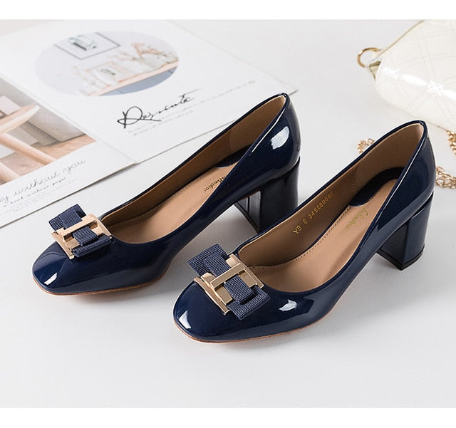 Classic Bridal Wedding Shoes Woman Metal Decoration Pumps Bowknot High Heel Designer Brand Chunky Heels Shoes Ladies Dress Pumps