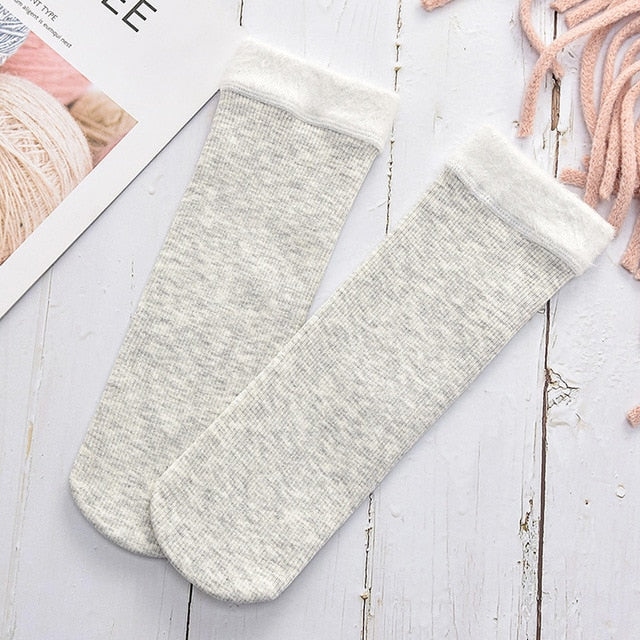 Breathable And Sweat-absorbing Mid Socks