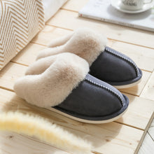 将图片加载到图库查看器，Women&#39;s Luxury Faux Suede Home Full Fur Slippers Winter Warm Plush Bedroom Non-slip Couples Shoes Indoor Ladies Furry Slippers
